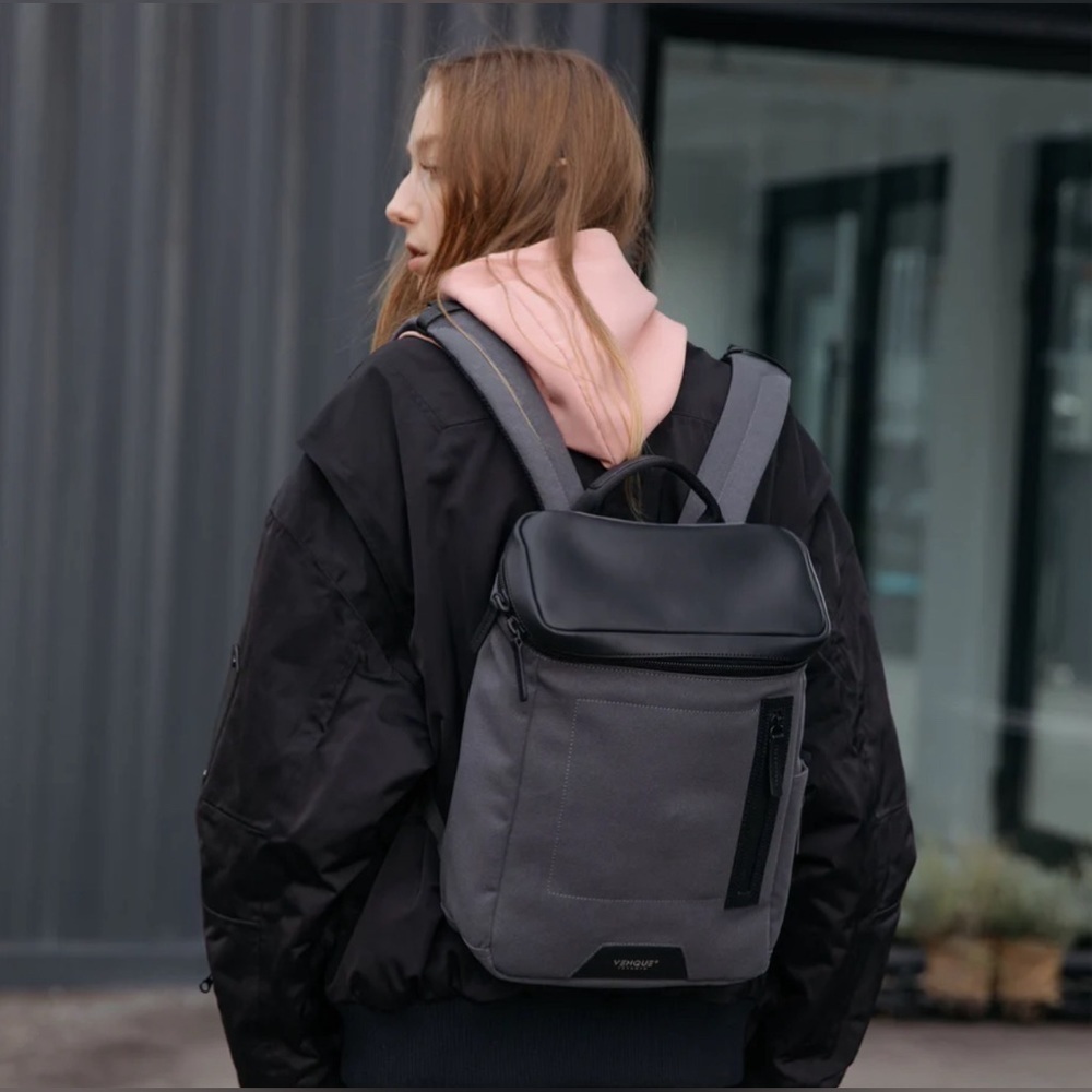 VENQUE Amsterdam Mini Leather Luggage Attachment Anti-Theft Pocket Backpack